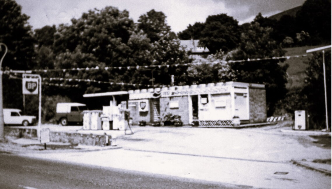 Bamford Edge Garage
