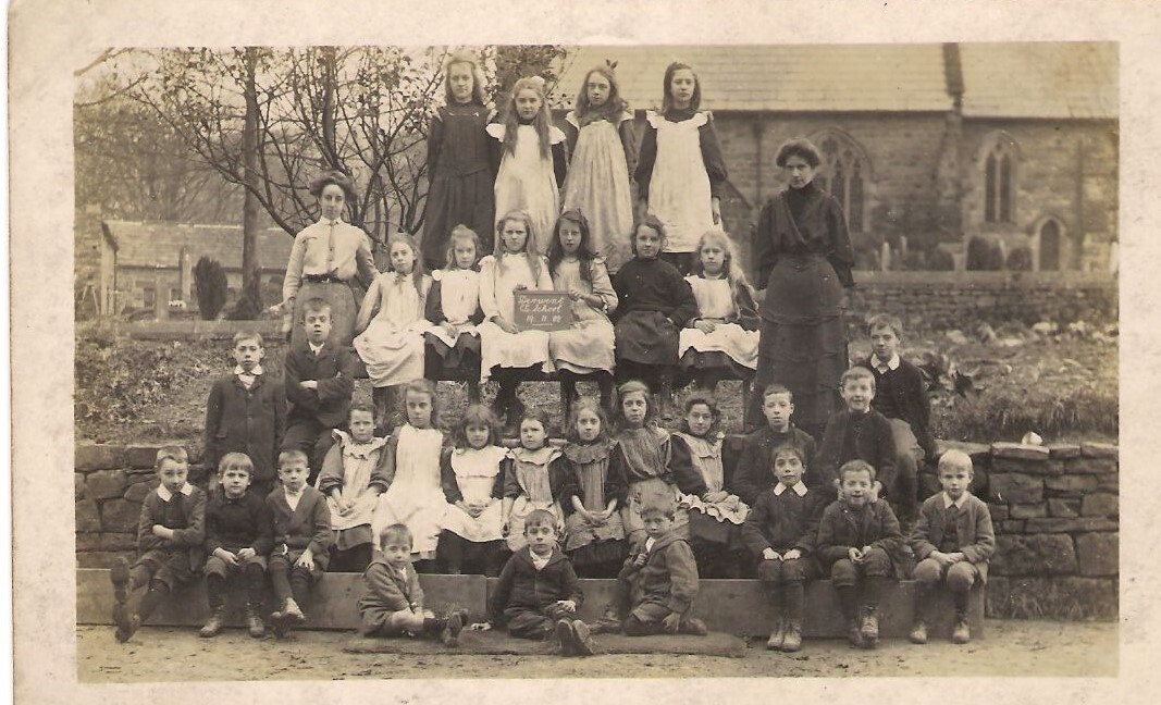 Derwent schoolchildren 1908